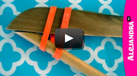 [VIDEO]: What Type of Hangers To Use In The Closet
