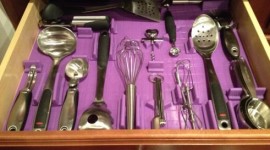 Simple & Organized Kitchen Drawer