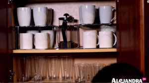 How to Organize Mugs