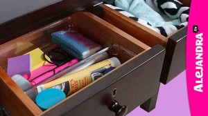 How to Organize Your Bedroom Nightstand / Bedside Table