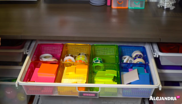 How to Organize Stickie Notes and Post-its